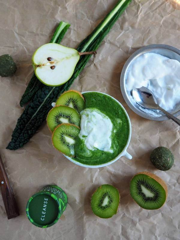 Winter Greens Smoothie Bowl